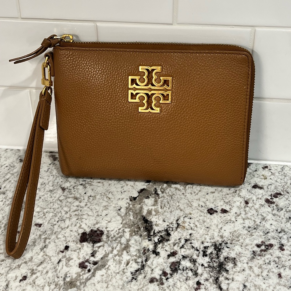 Like New Tory Burch Clutch